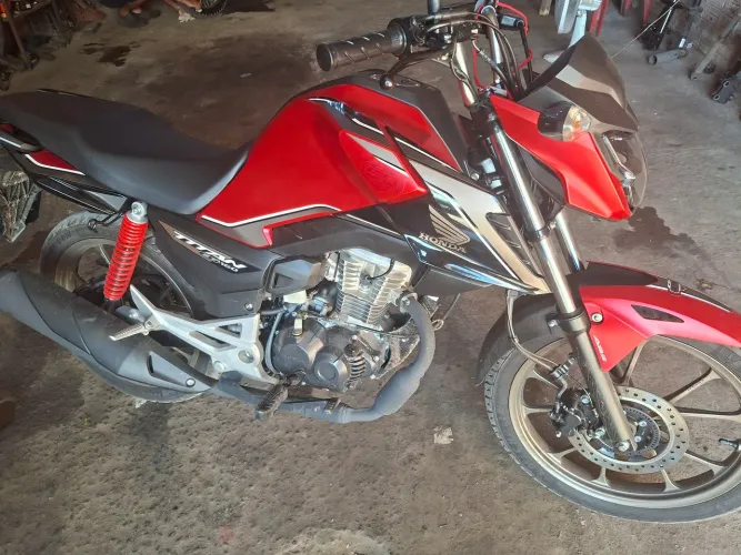 Titan 50 anos. 24.000 $$