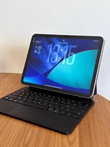 IPAD 10 64GB (SEM CAIXA) - COM CAPA + TECLADO