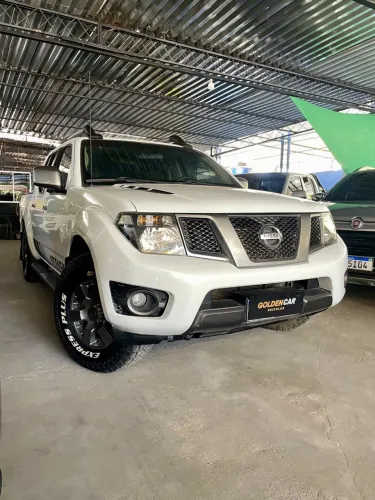 Nissan Frontier SE Attack CD 4X4 2.5 TB Diesel 2013