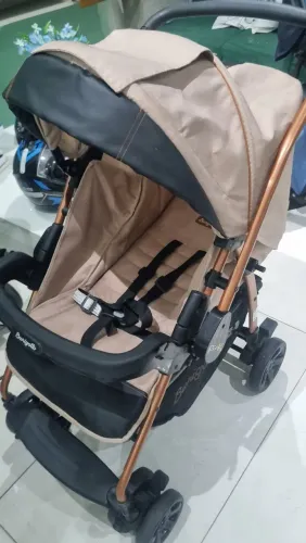 Carrinho de bebê  burigotto  mon amour super novo.