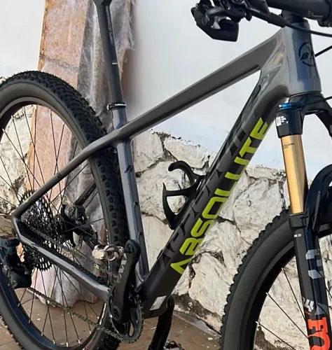 Quadro Absolute Carbon 17
