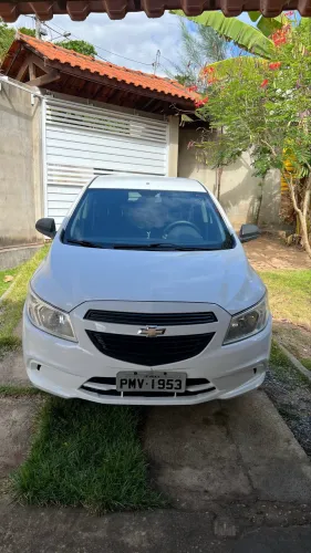 Chevrolet Onix JOY Hatch 1.0 8V Flex Mec. 4P 2017