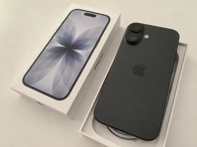 Vendo iPhone 17 normal lacrado