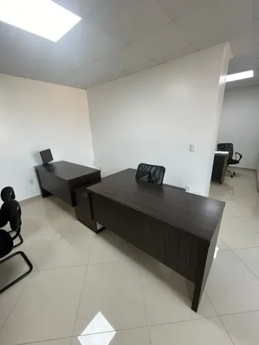 Mesa dupla de escritório com balcão 