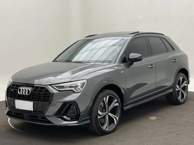 Audi Q3 Perf. Black 2.0 TFSI Tiptr. Quattro 2024