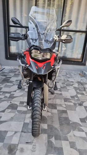 BMW GS 850 em estado nova torro