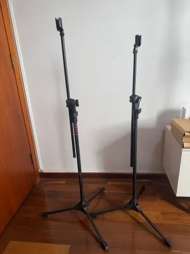 2 Pedestais para microfone da RMV