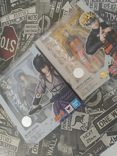 Sasuke e Naruto sh figuarts originais