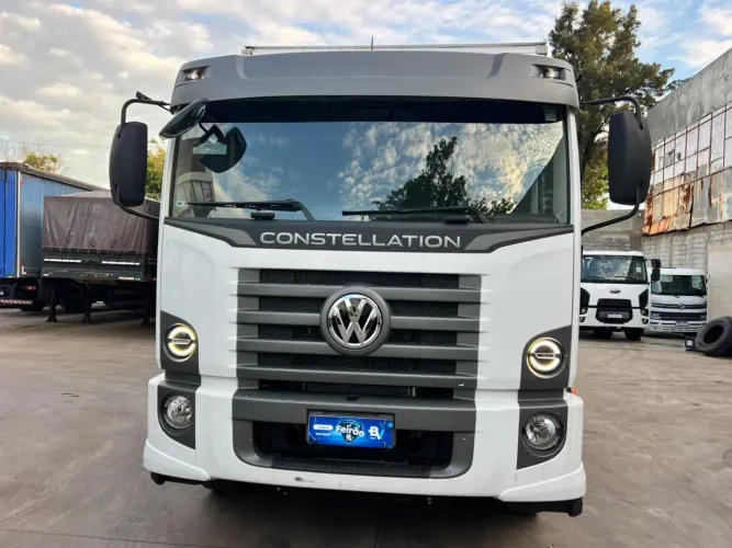 Vw 17210 completo ano 2025 único dono