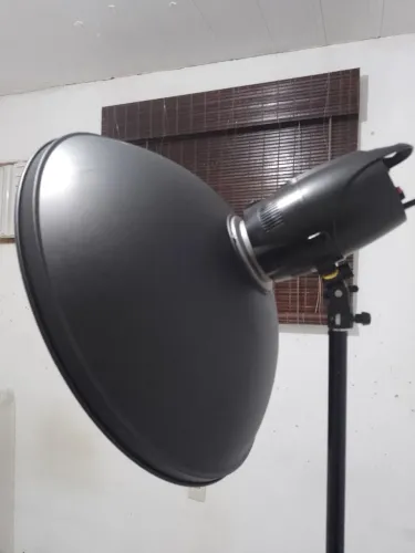 Beauty Dish 55 cm com difisor