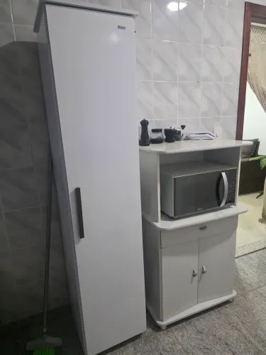 Micro-ondas com móvel