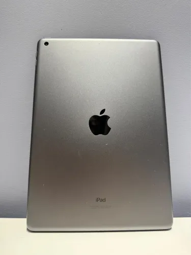 iPad 9a Geração 64GB Wi-Fi - Excelente Estado!