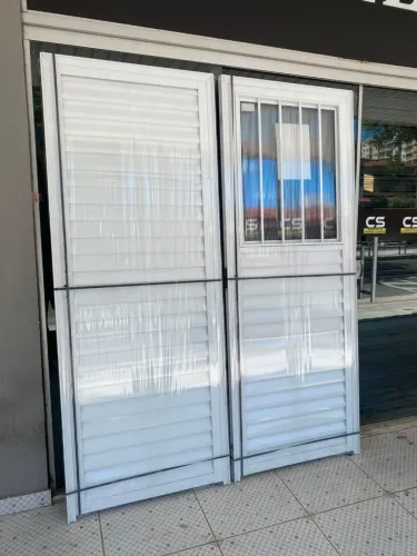 PORTAS DE ALUMÍNIO BRANCO A PARTIR DE R$589,00 - OPORTUNIDADE ÚNICA