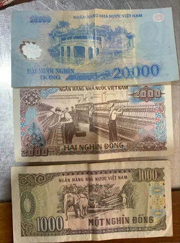 Notas diversas de países