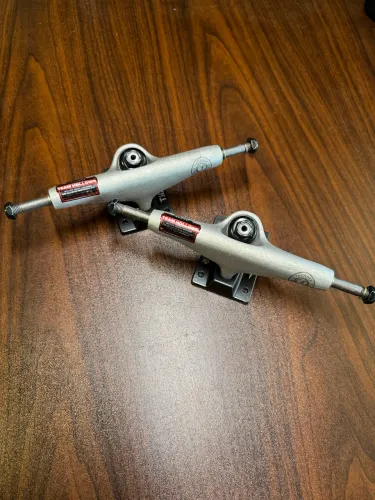 Truck skate Thunder team Hollow raw/black 149mm