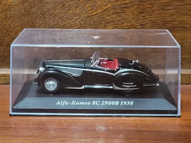 Alfa Romeo 8C 2900B 1938 - Coleção Carros Clássicos Museu - Carrinho Miniatura 1/43