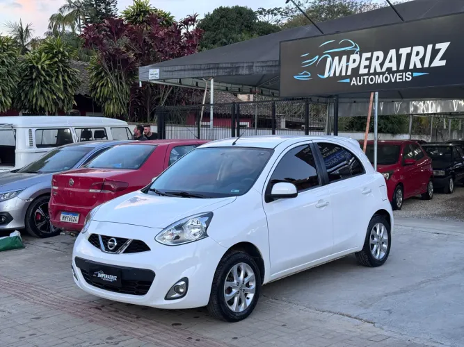 Nissan March SV 1.0 12V Flex 5P 2016