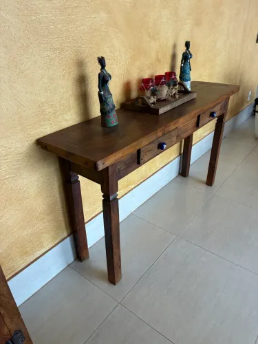 APARADOR DE MADEIRA MACIÇA