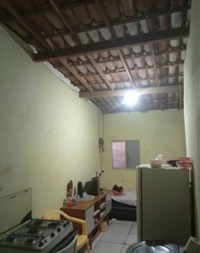 IC vendo casa em Val Paraíso