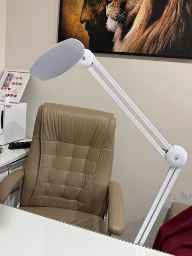 LUMINÁRIA ARTICULADA POTENTE