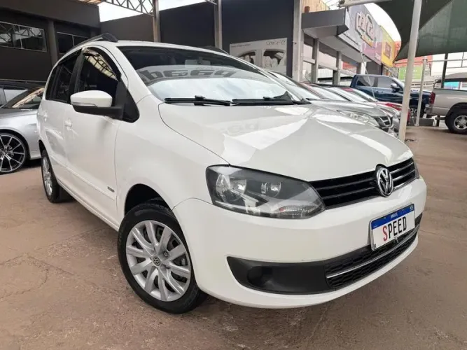 Volkswagen Spacefox 1.6/ 1.6 Trend Total Flex 8V 5P 2013