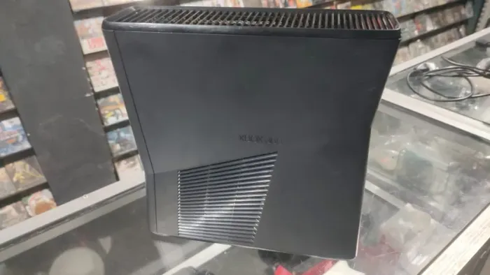 XBOX 360 L18 DESBLOQUEADO RGH3.0 HD320GB CHEIO DE JOGOS CONTROLE KINECT E FONTE ORIGINAIS