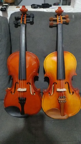 2 Violinos 4/4 (Somente os violinos, sem estojo sem arco)
