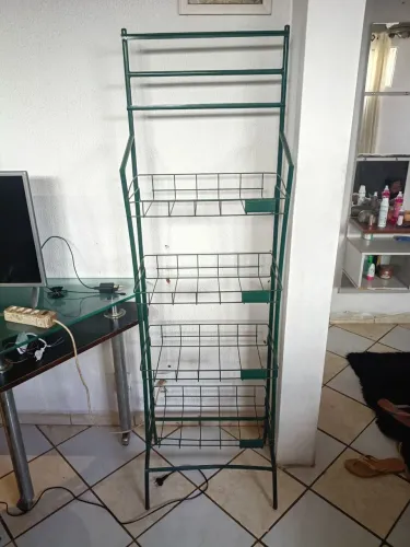 Expositor de salgadinhos etc..