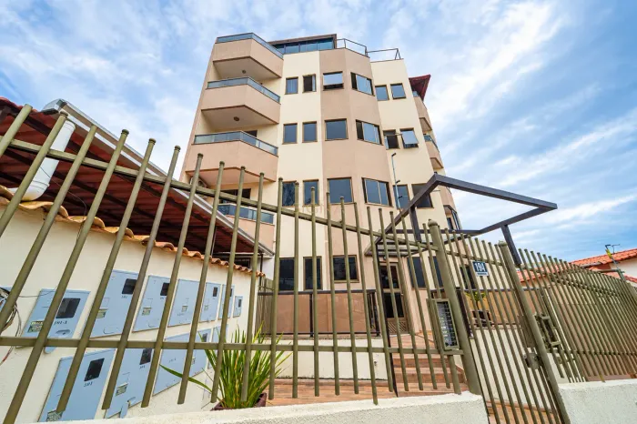 Apartamento de 2 quartos (2 suítes), amplo e com varanda gourmet À VENDA no bairro Bom Cli