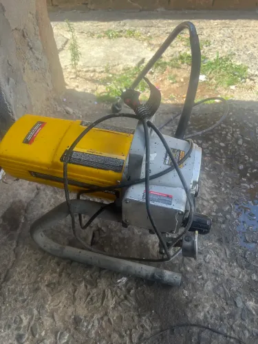 Máquina de pintura Aires 220