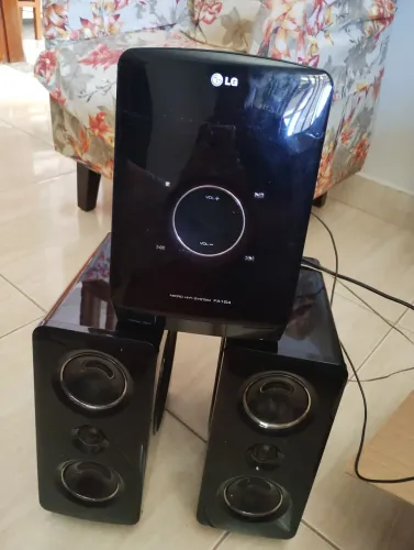 Vendo micro system LG FA 164 USADO
