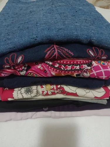 Lote de roupas para brechó