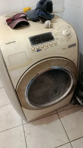 Máquina de lavar roupa