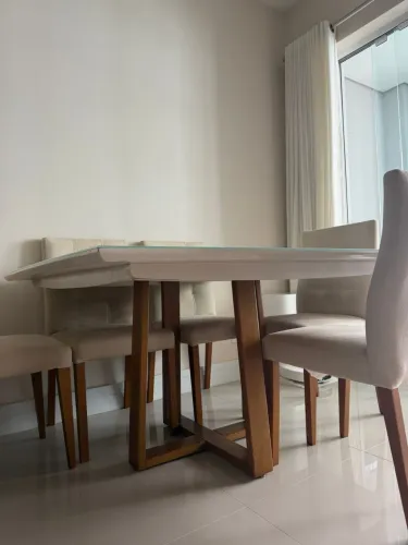 Mesa de 6 lugares Tampo Vidro Off-White Branco