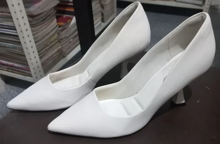 Scarpin branco