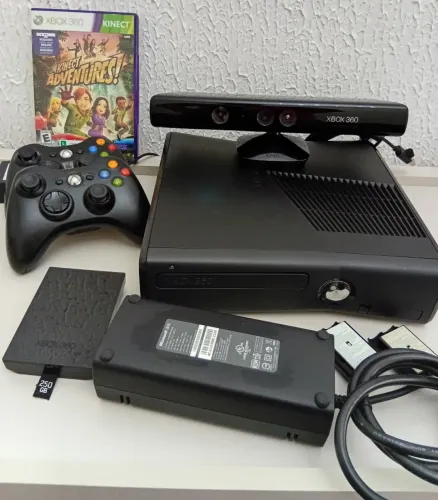 XBOX 360 S NA CAIXA COMPLETASSO