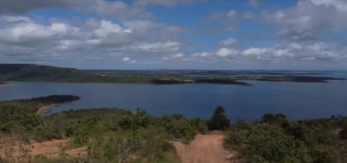 Imóvel para venda possui 30000 metros quadrados em Zona Rural - Três Marias - MG