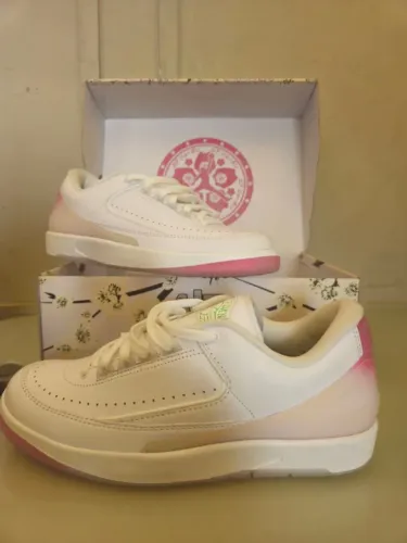Nike Air Jordan 2 low cherry blossom