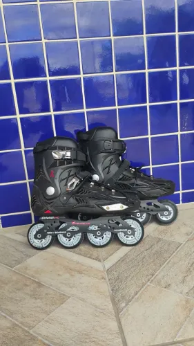 Patins semi-novo Dynamix