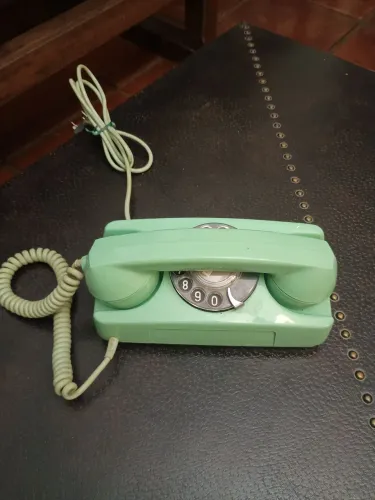 Telefone antigo 
