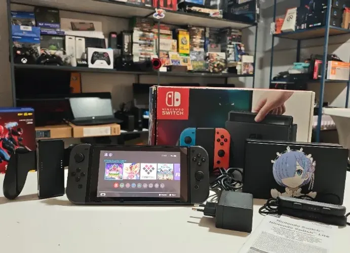 Nintendo Switch V1 Desbloqueado via chip, cartão 128GB lotado de jogos, parcelo no cartão