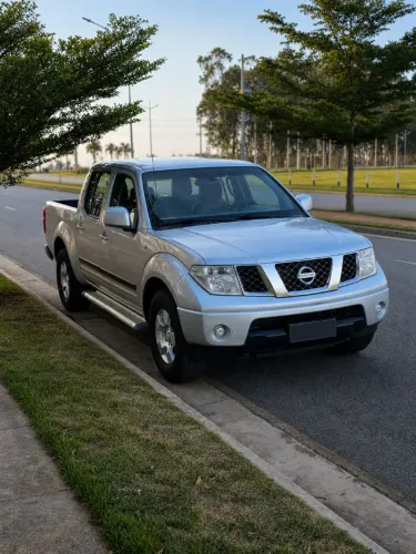 Nissan Frontier Se/se Strik CD 4X4 2.5 TB Dies. 2009