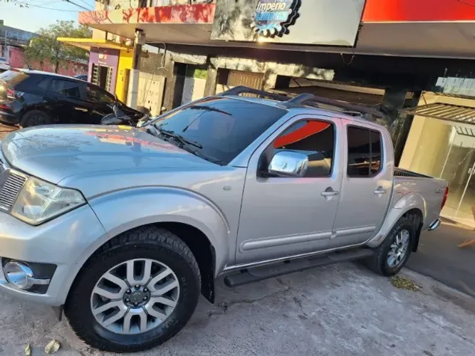 Nissan Frontier SL CD 4X4 2.5tb Diesel AUT 2014