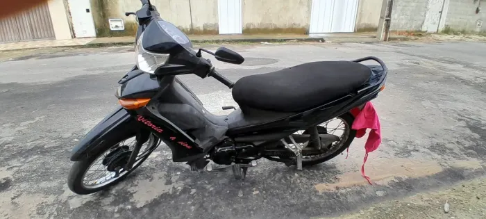 Moto usada para trabalho 