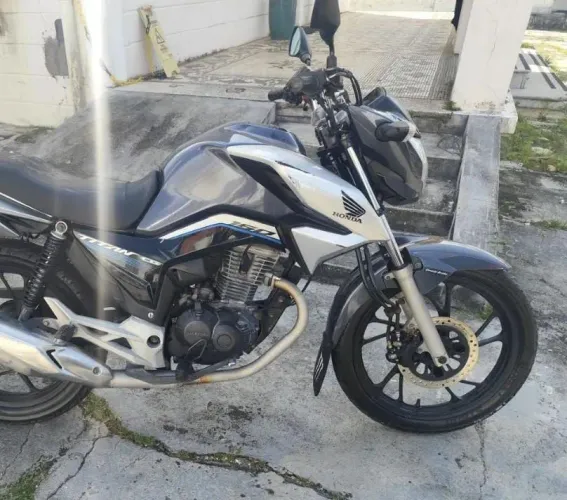 Moto Honda 160 Titan 40 anos