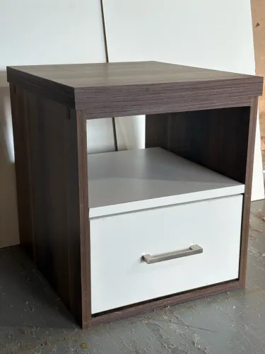 Mesa de cabeceira