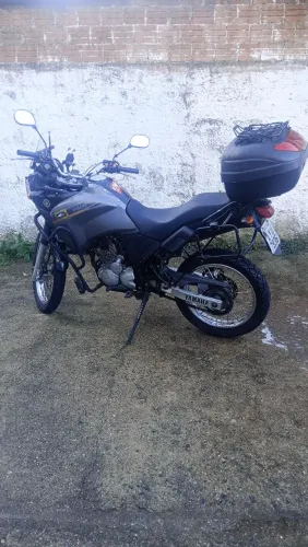 Vendo Yamaha Ténéré 2015 Cinza R$ 15.900,00
