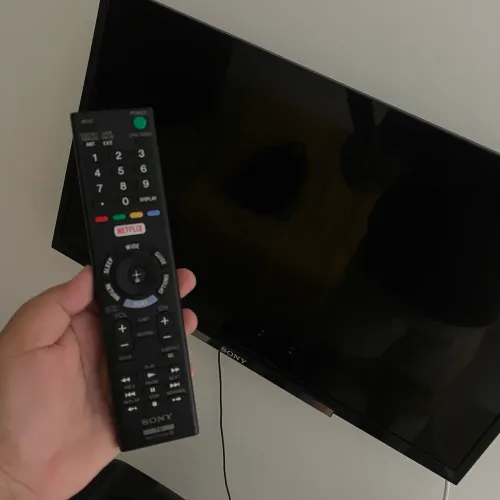 Tv Sony 32 ( não é smart) mas é uma Sony
