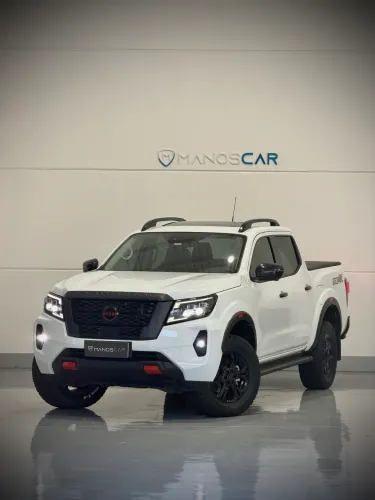 Nissan Frontier Pro4x CD 4X4 2.3 Bi-TB Die. AUT 2024