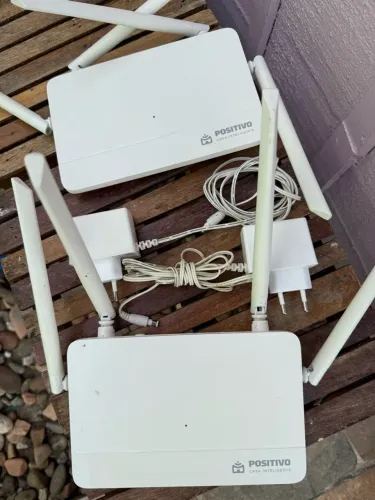 Kit 2 Roteadores Wi-Fi Positivo Casa Inteligente PST100